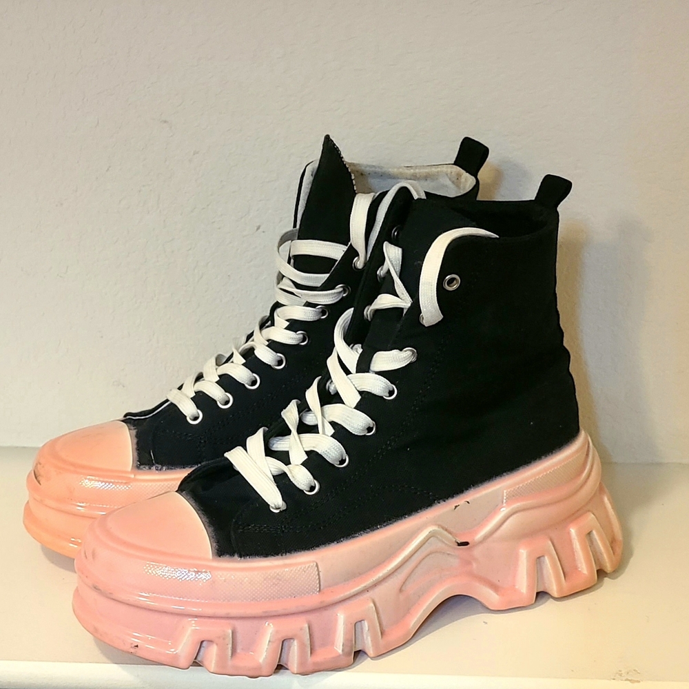 Chic Black and Pink Platform Sneakers